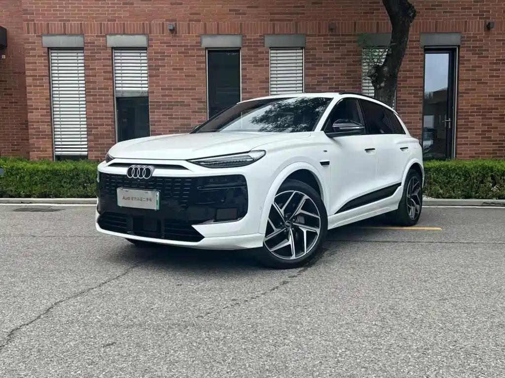 Audi Q6L E-Tron 2025 — фото 2