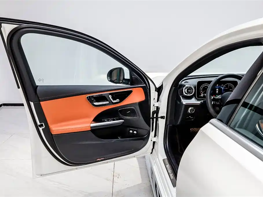 Mercedes-Benz C-Class New Energy 2025 — фото 17