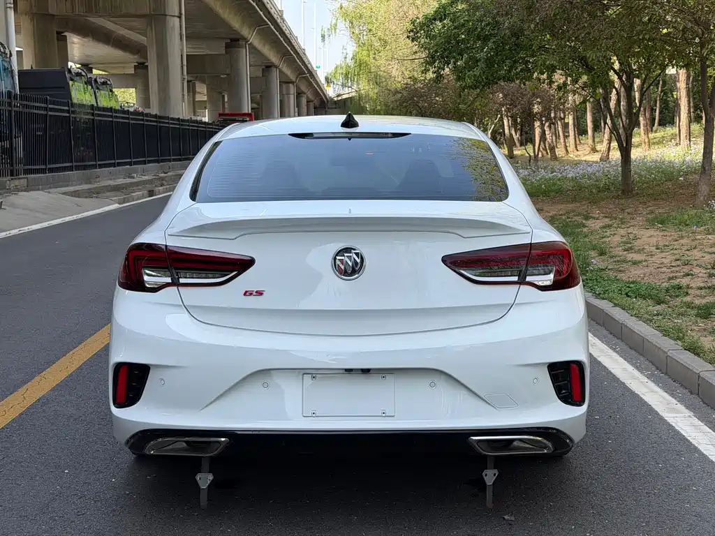 Buick Regal 2020 — фото 17