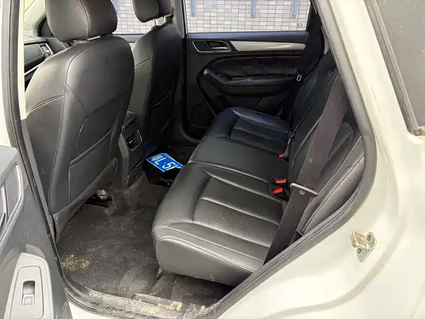 Roewe RX5 2016