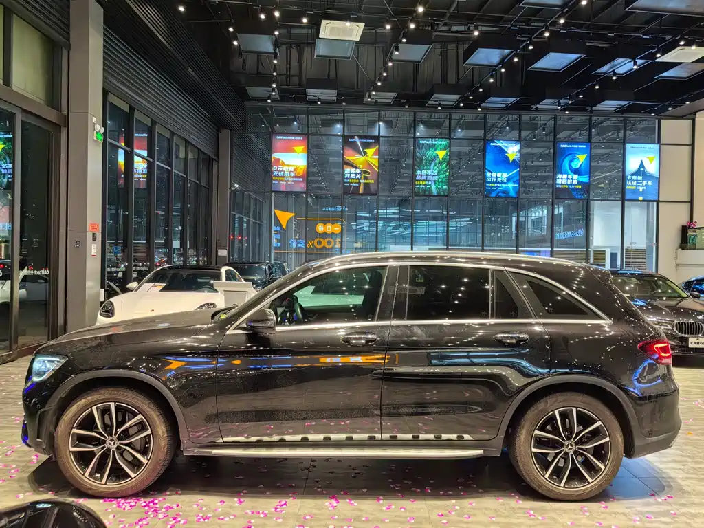 Mercedes-Benz GLC 2021 — фото 5