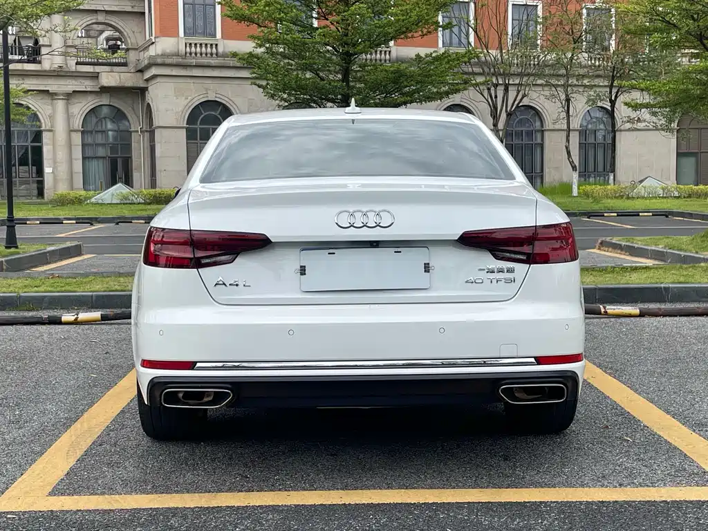 Audi A4L 2019 — фото 5
