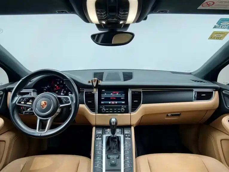 Porsche Macan 2017 — фото 9
