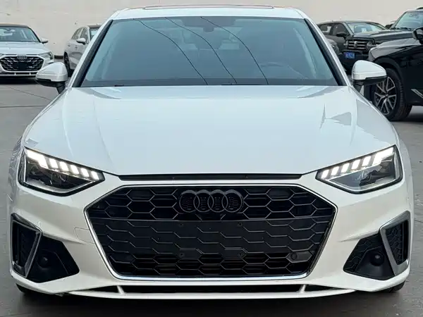 Audi A4L 2020