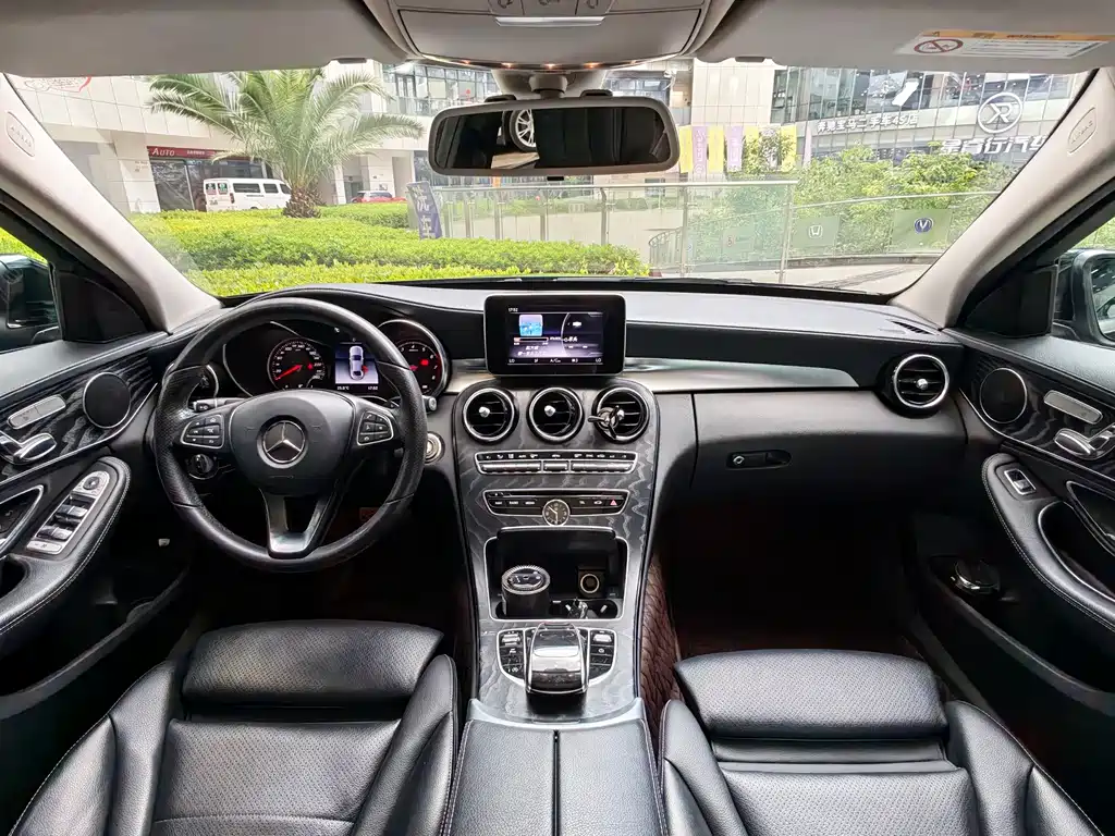 Mercedes-Benz C-Class 2018 — фото 5