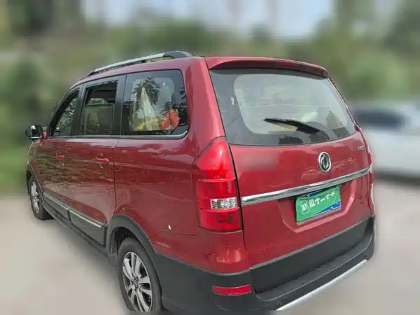 Dongfeng Fengguang 360 2015