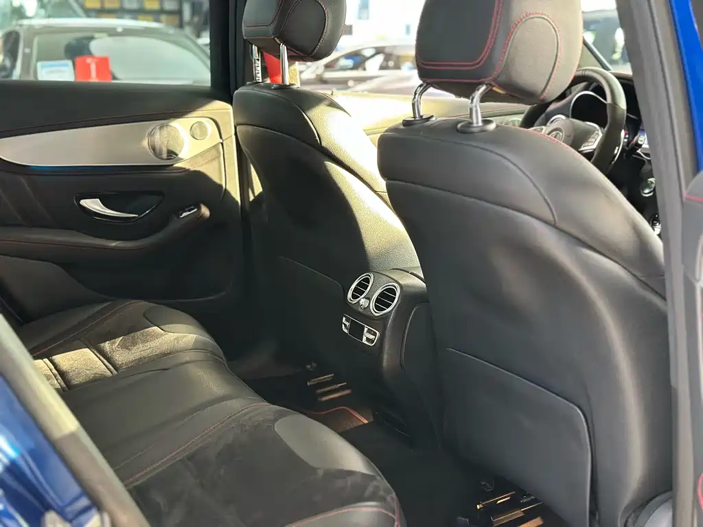 Mercedes-Benz GLC AMG 2019 — фото 13