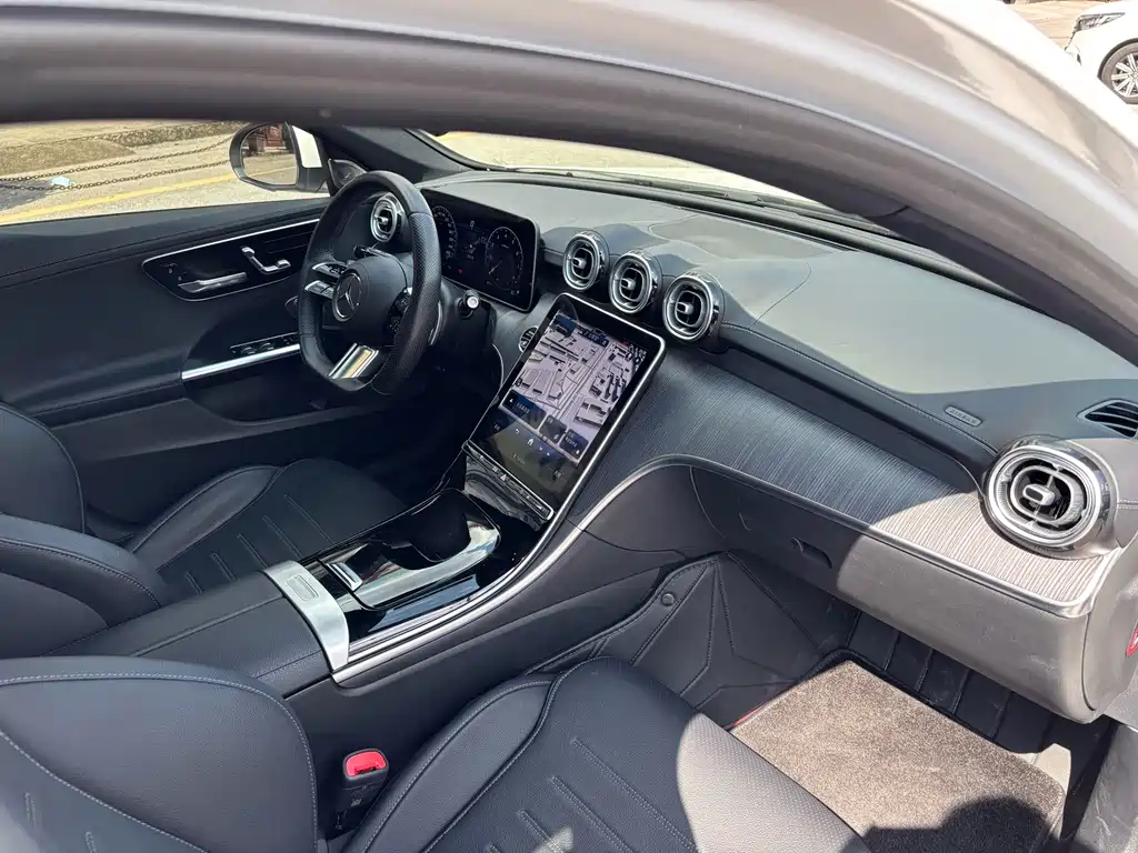 Mercedes-Benz C-Class 2023 — фото 21