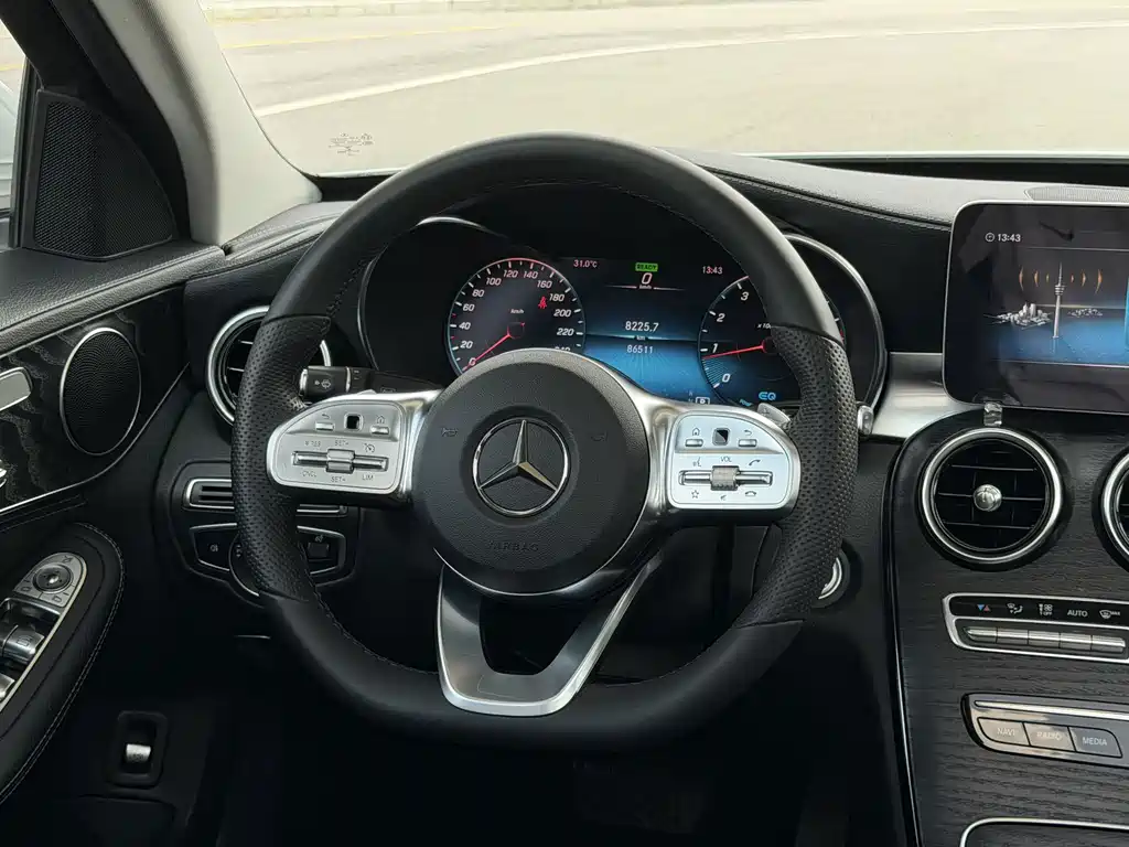 Mercedes-Benz C-Class 2019 — фото 5