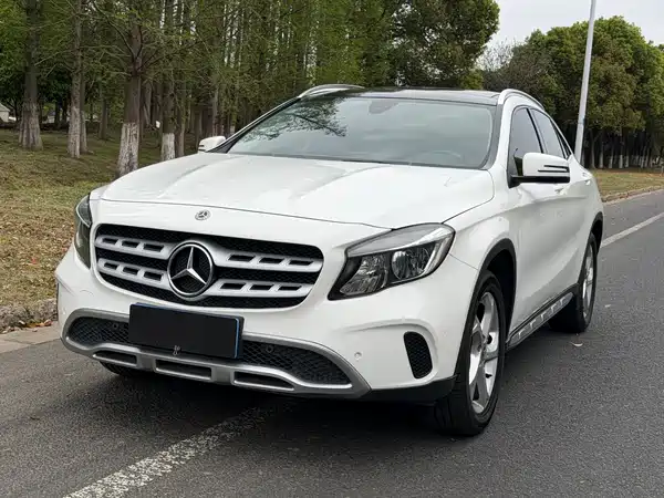 Mercedes-Benz GLA 2017