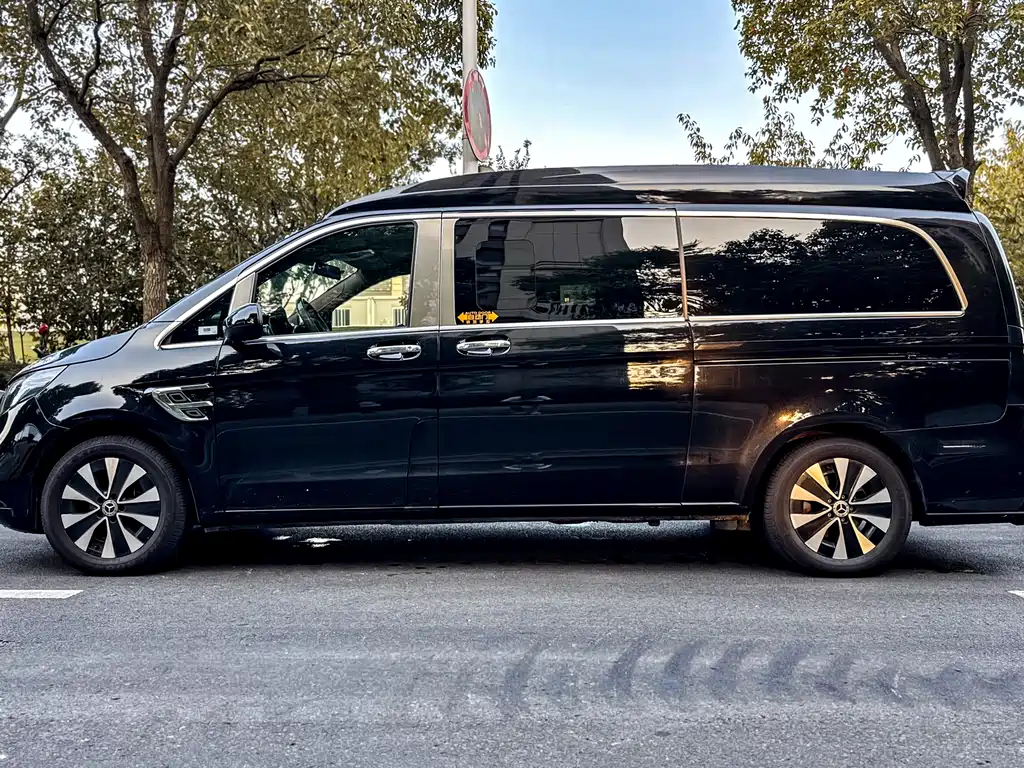 Mercedes-Benz Vito 2023 — фото 39