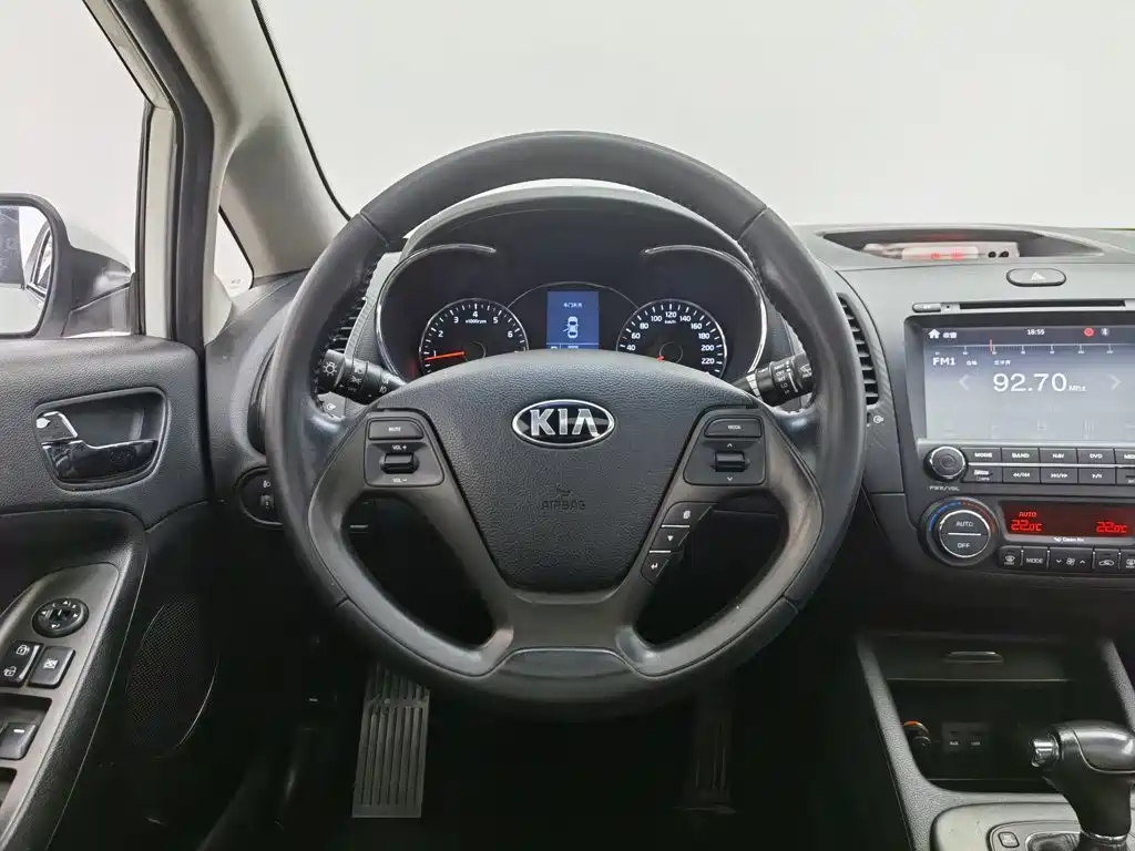 Kia K3 2014 — фото 11