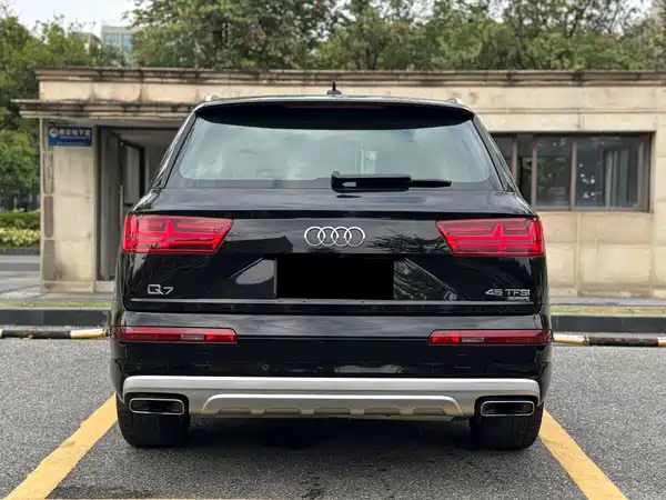 Audi Q7 2016