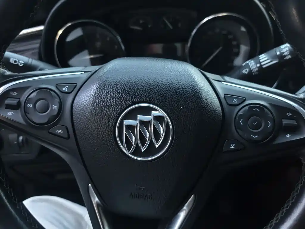 Buick Envision Plus 2018 — фото 13