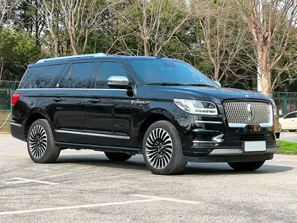 Lincoln Navigator 2021