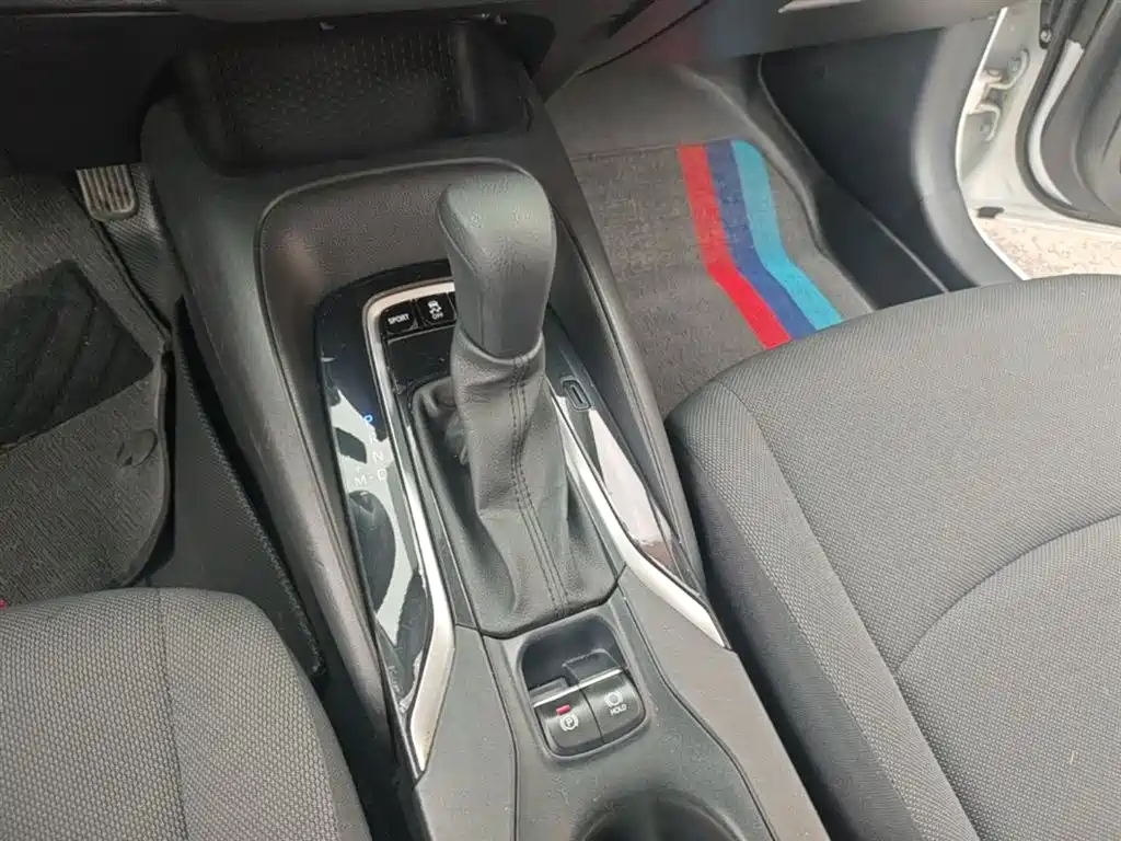 Toyota Corolla 2021 — фото 14
