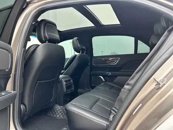Lincoln Continental 2019