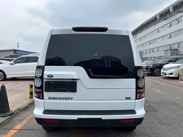 Land Rover Discovery 2016