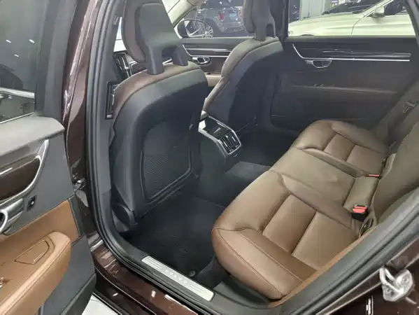 Volvo S90 2018