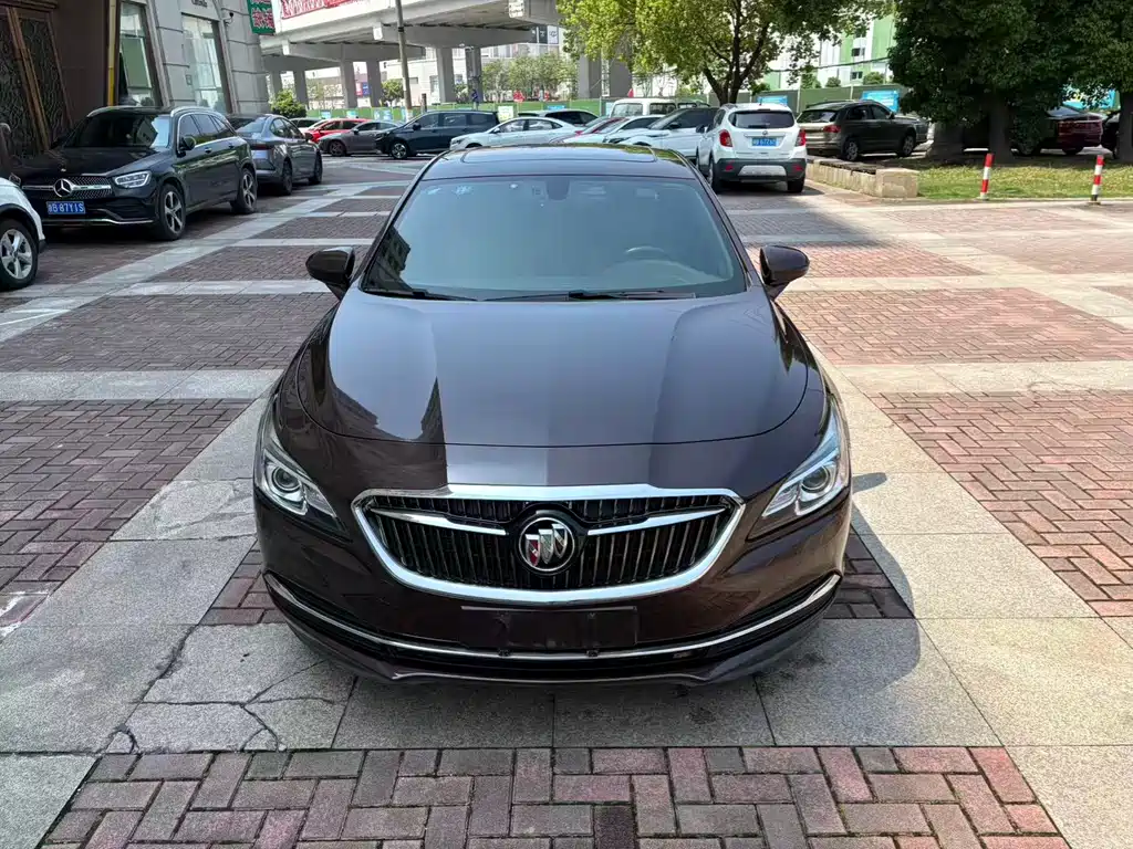 Buick LaCrosse 2017 — фото 3