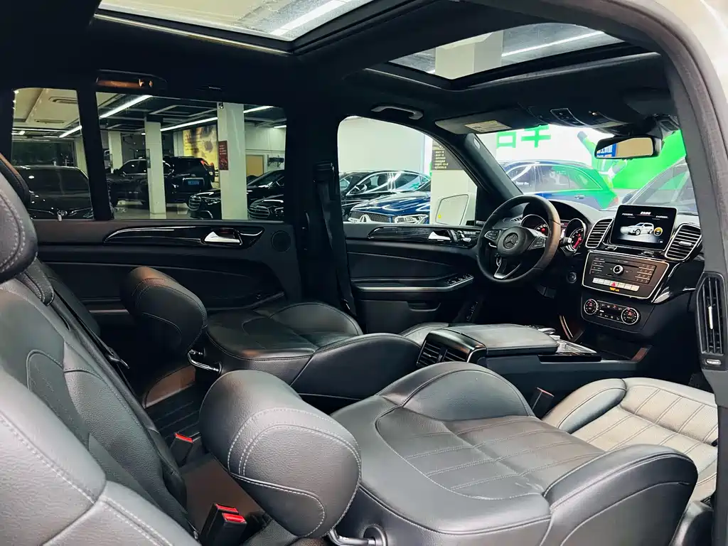 Mercedes-Benz GLS 2019 — фото 17