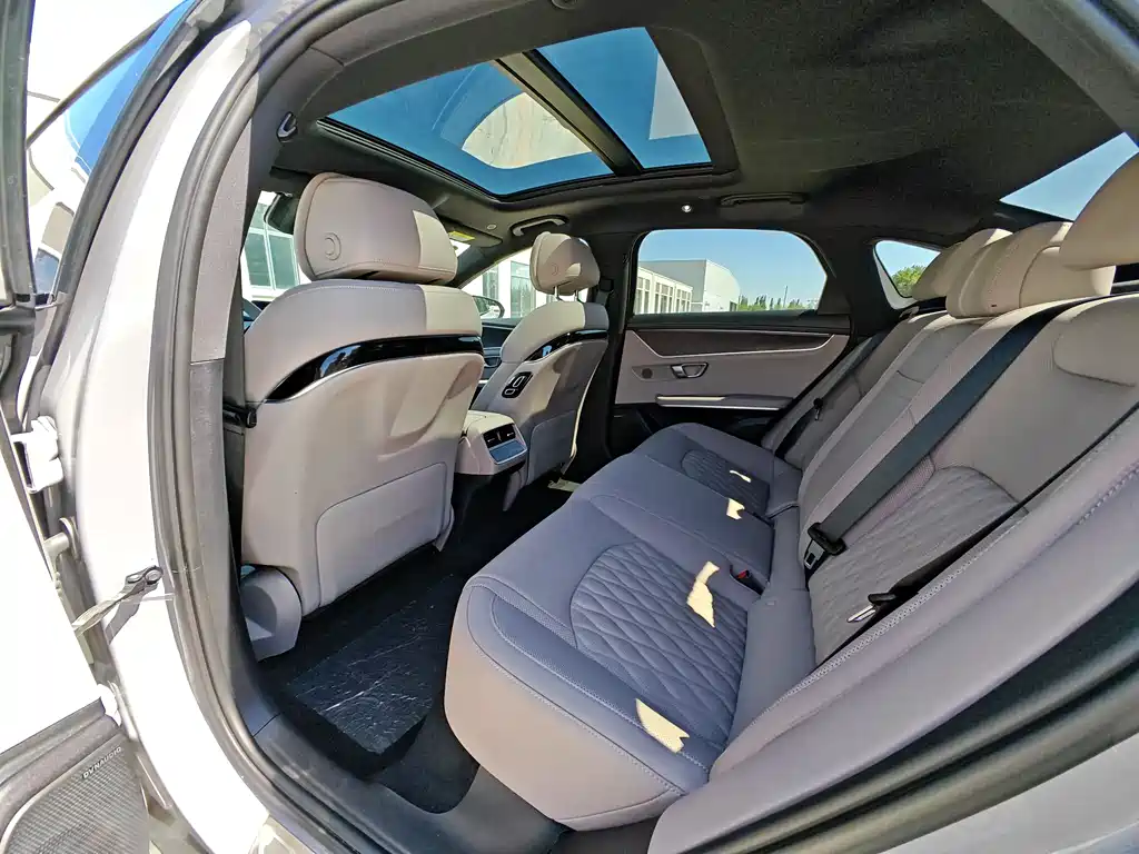 BYD Han 2025