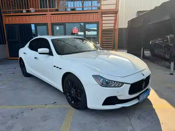 Maserati Ghibli 2015