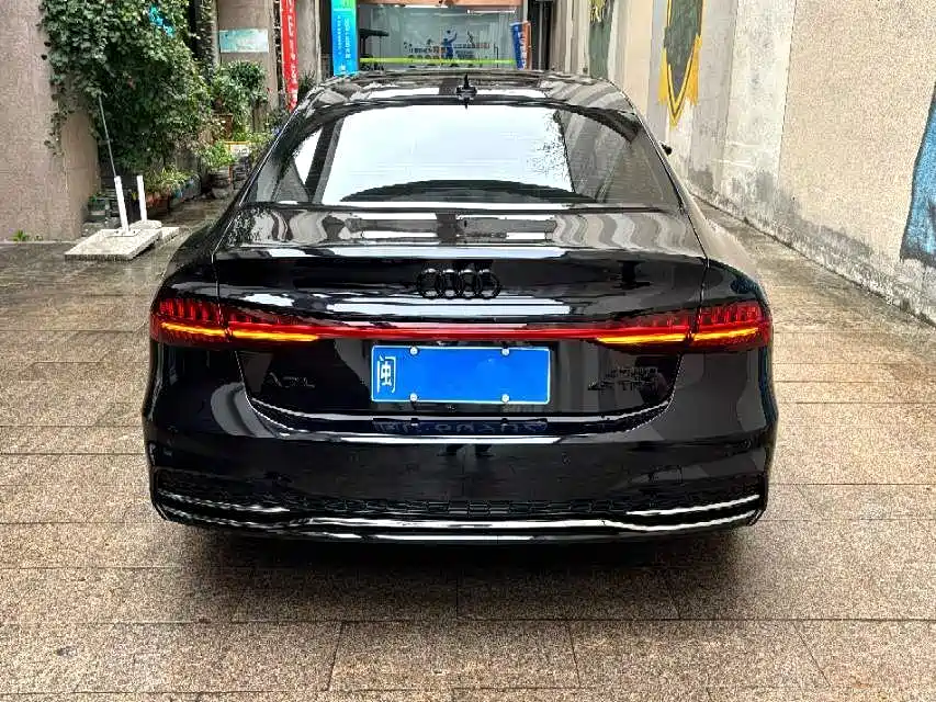 Audi A7L 2024 — фото 8