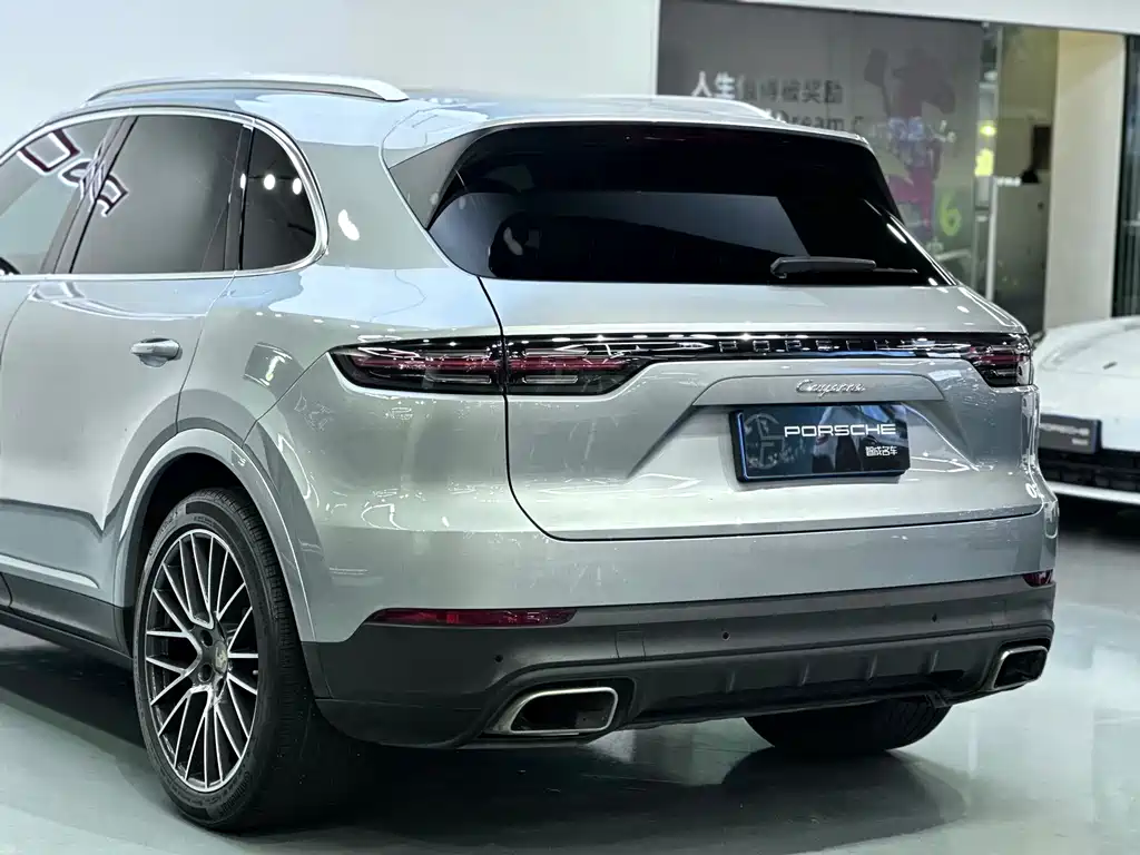 Porsche Cayenne 2022 — фото 12