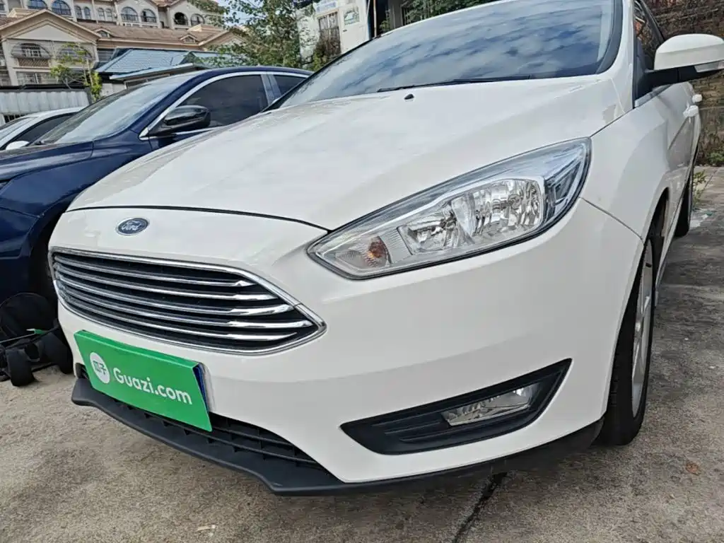 Ford Focus 2020 — фото 24