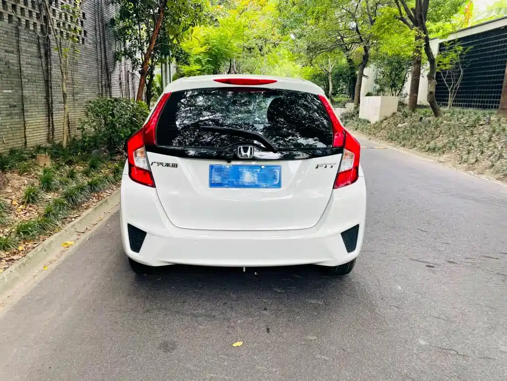 Honda Fit 2016 — фото 14