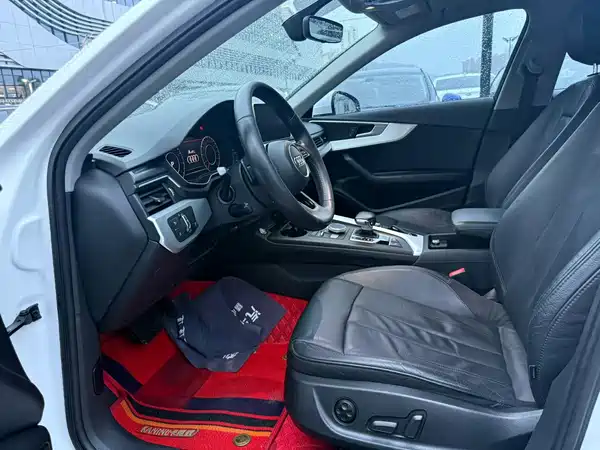 Audi A4L 2018