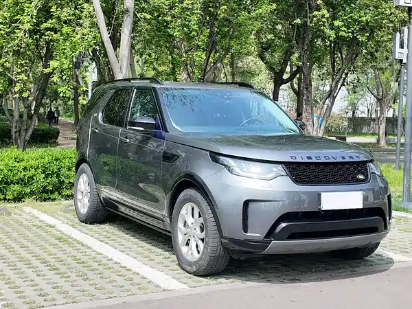Land Rover Discovery 2018