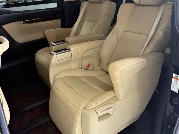 Toyota Alphard 2018