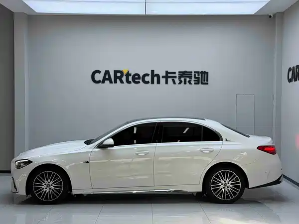 Mercedes-Benz C-Class 2025