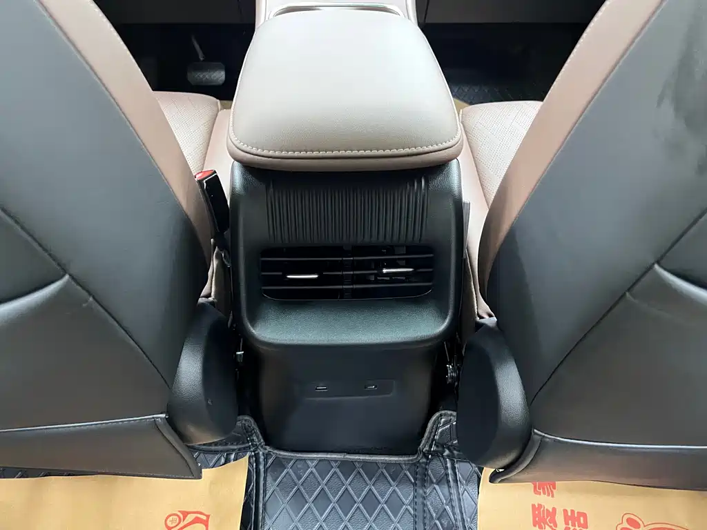 Wuling Xingguang S 2024 — фото 18