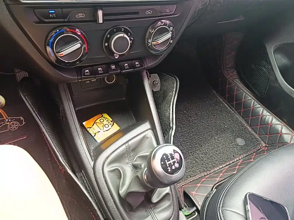 Hyundai Verna 2018 — фото 14
