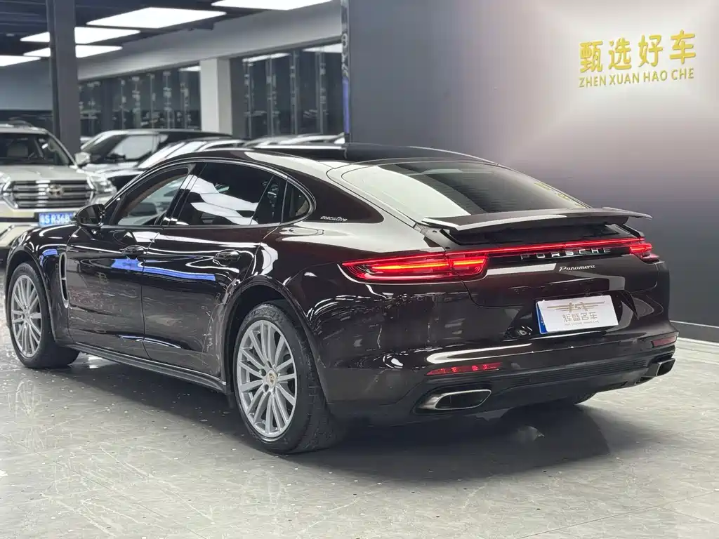 Porsche Panamera 2019 — фото 10