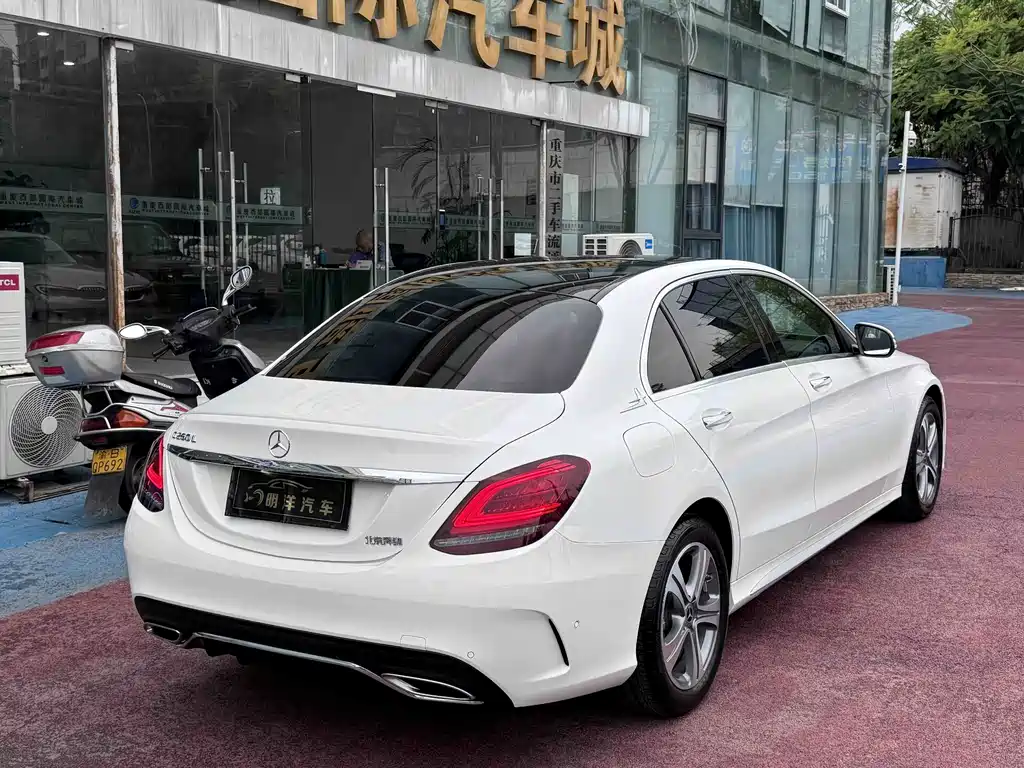 Mercedes-Benz C-Class 2019