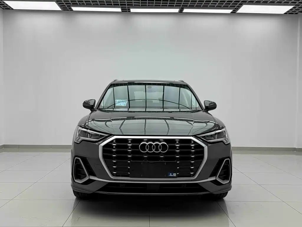 Audi Q3 2022 — фото 2