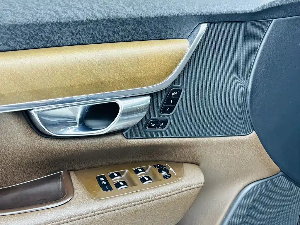 Volvo S90 2021 — фото 11
