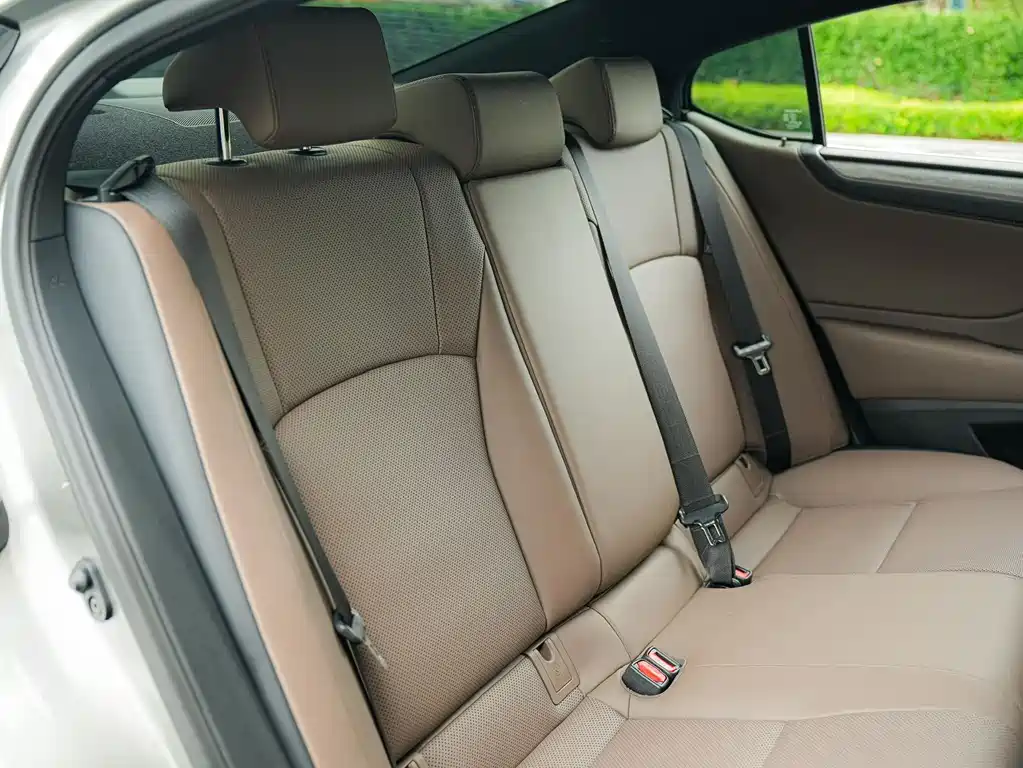 Lexus ES 2026 — фото 15