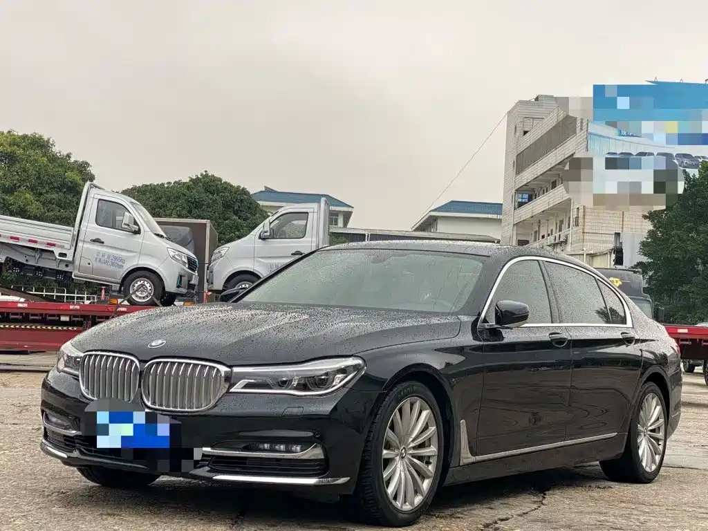 BMW 7 Series 2017 — фото 3