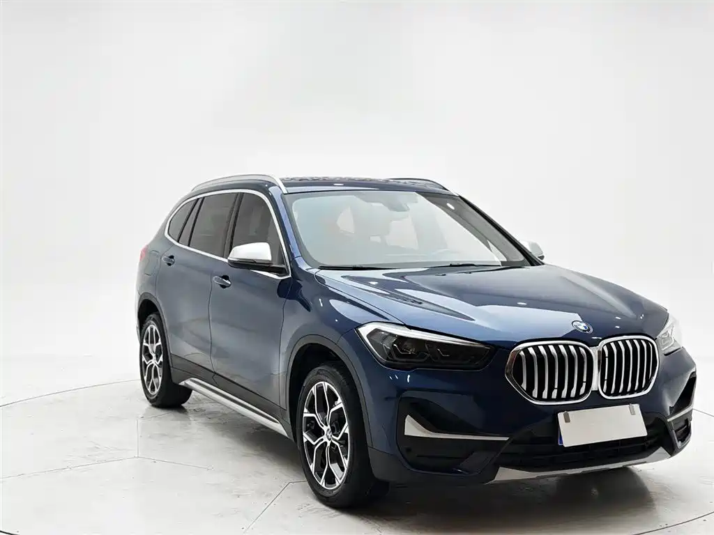 BMW X1 2021 — фото 3