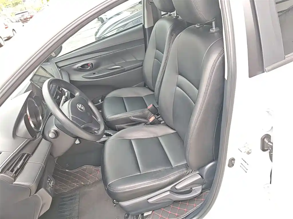 Toyota Yaris L 2019 — фото 15