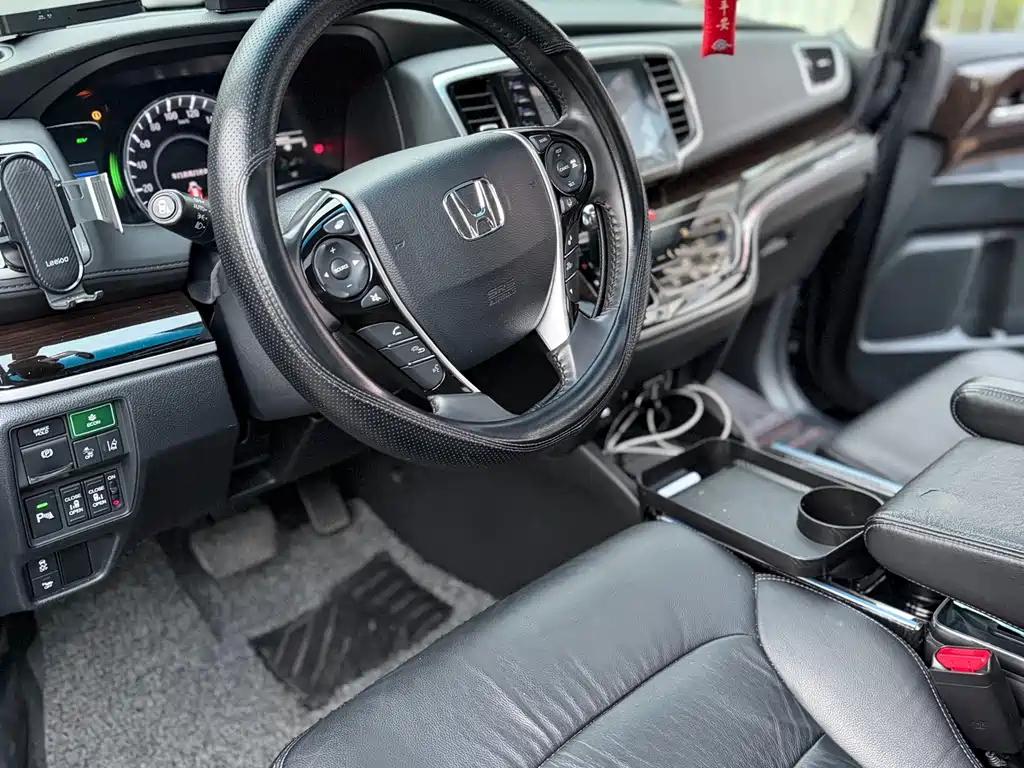 Honda Odyssey 2019 — фото 6