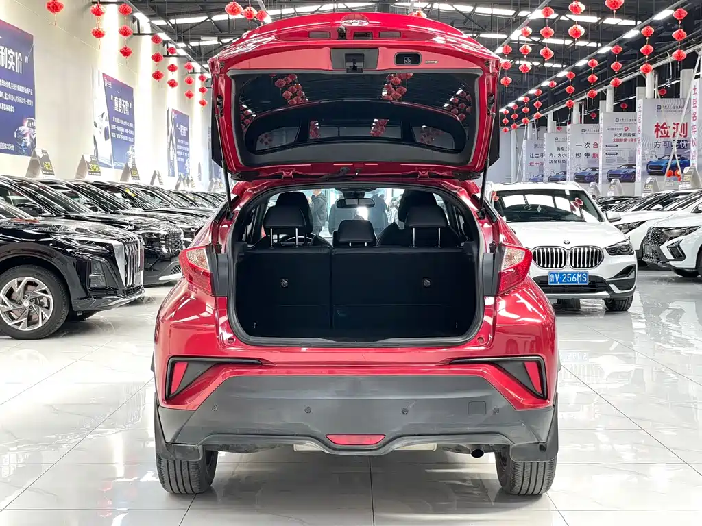 Toyota C-HR 2021 — фото 15