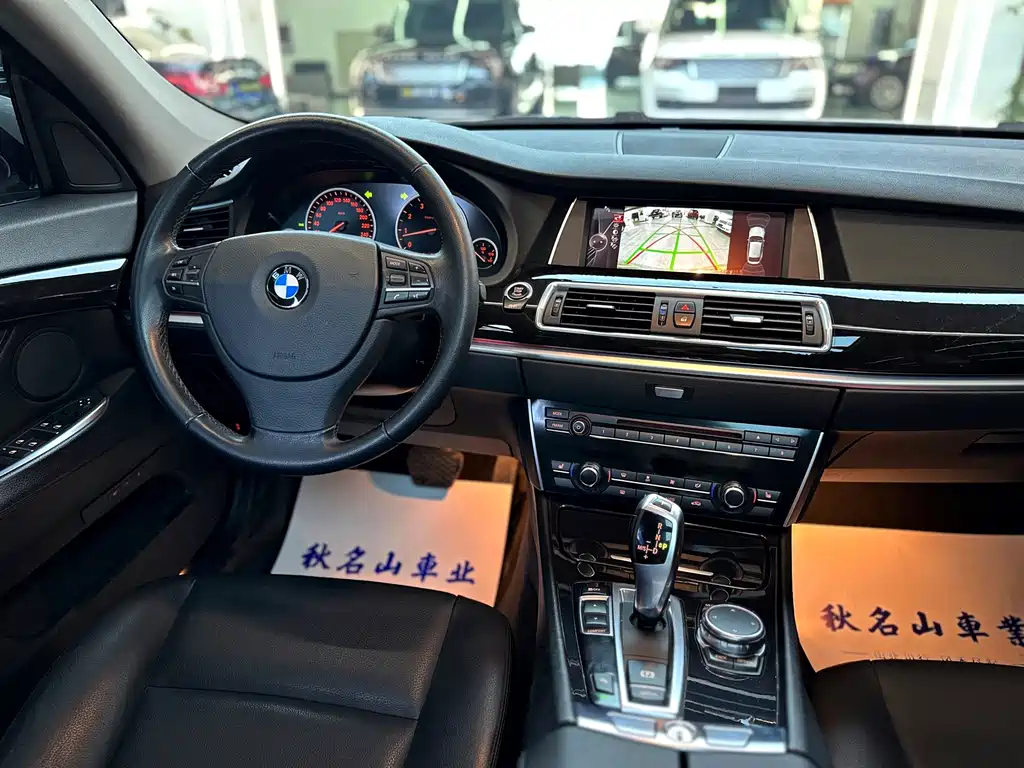 BMW 5 Series GT 2014 — фото 14