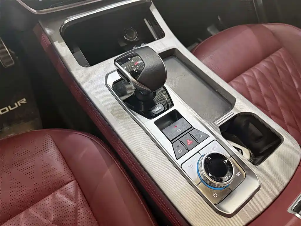 Jetour Jietu X70 PLUS 2024 — фото 18