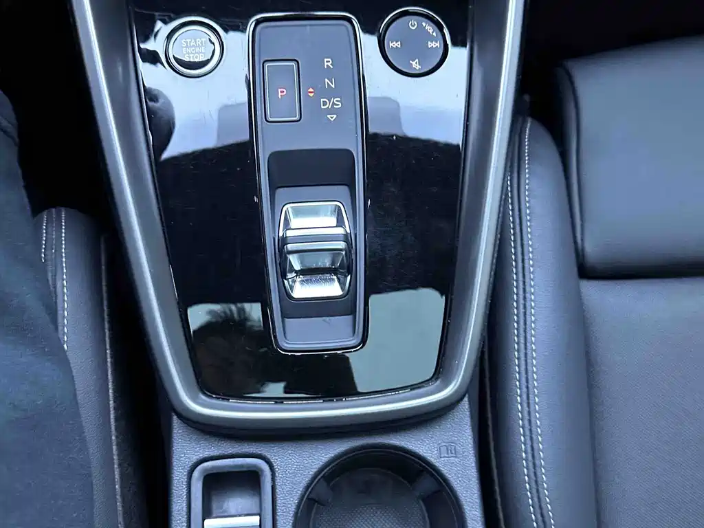 Audi A3 2023 — фото 17